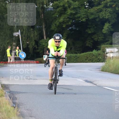25.08.2024 - Elbe Triathlon Hamburg Fuchs,  Jonas http://msf.ph/oto/6838050 25.08.2024 08:52:50 Radfahren 79, 190, 80 meine-sportfotos.de