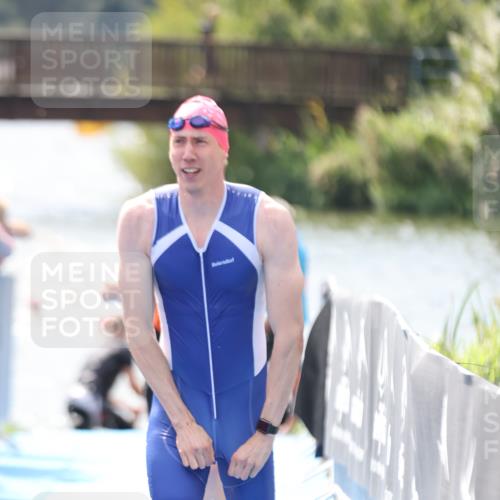 25.08.2024 - Elbe Triathlon Hamburg H.Heesch http://msf.ph/oto/6838068 25.08.2024 14:04:50 Schwimmen 24, 26, 27, 31 meine-sportfotos.de