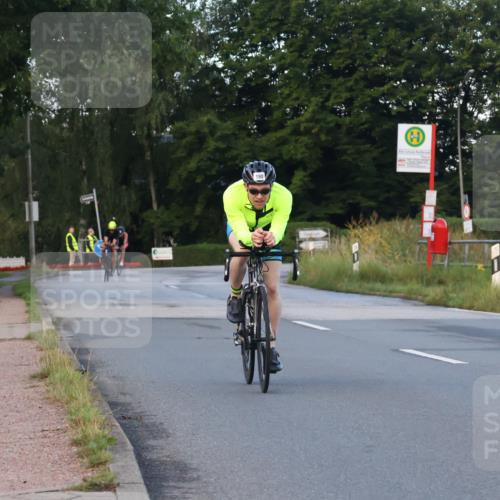 25.08.2024 - Elbe Triathlon Hamburg Fuchs,  Jonas http://msf.ph/oto/6838084 25.08.2024 08:52:51 Radfahren 190, 80, 174 meine-sportfotos.de