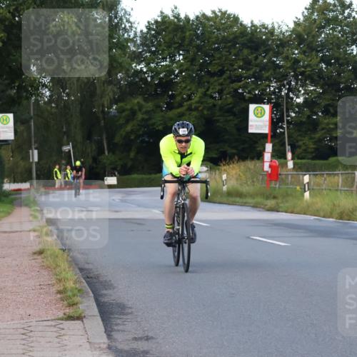 25.08.2024 - Elbe Triathlon Hamburg Fuchs,  Jonas http://msf.ph/oto/6838091 25.08.2024 08:52:51 Radfahren 190, 80, 174 meine-sportfotos.de