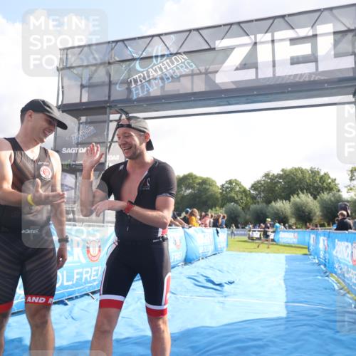 25.08.2024 - Elbe Triathlon Hamburg H.Heesch http://msf.ph/oto/6838131 25.08.2024 10:23:23 Ziel 56, 61 meine-sportfotos.de