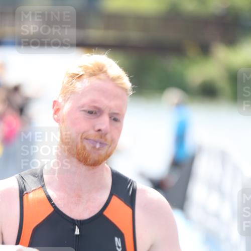 25.08.2024 - Elbe Triathlon Hamburg H.Heesch http://msf.ph/oto/6838158 25.08.2024 14:04:53 Schwimmen 1, 2, 24, 26, 27, 31 meine-sportfotos.de