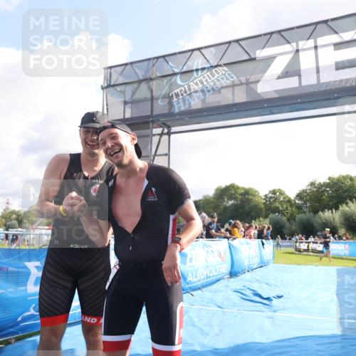 25.08.2024 - Elbe Triathlon Hamburg H.Heesch http://msf.ph/oto/6838166 25.08.2024 10:23:23 Ziel 56, 61 meine-sportfotos.de
