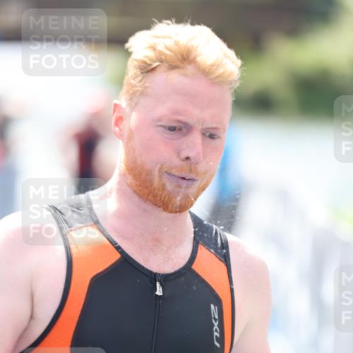 25.08.2024 - Elbe Triathlon Hamburg H.Heesch http://msf.ph/oto/6838168 25.08.2024 14:04:53 Schwimmen 1, 2, 24, 26, 27, 31 meine-sportfotos.de