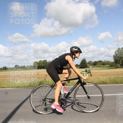 25.08.2024 - Elbe Triathlon Hamburg Fuchs,  Jonas http://msf.ph/oto/6838170 25.08.2024 10:50:37 Radfahren 1526, 480, 1569 meine-sportfotos.de