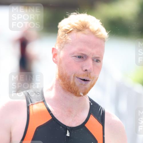 25.08.2024 - Elbe Triathlon Hamburg H.Heesch http://msf.ph/oto/6838179 25.08.2024 14:04:53 Schwimmen 1, 2, 24, 26, 27, 31 meine-sportfotos.de