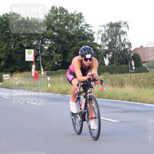 25.08.2024 - Elbe Triathlon Hamburg Fuchs,  Jonas http://msf.ph/oto/6838197 25.08.2024 08:52:58 Radfahren 80, 174 meine-sportfotos.de