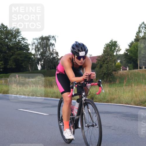 25.08.2024 - Elbe Triathlon Hamburg Fuchs,  Jonas http://msf.ph/oto/6838206 25.08.2024 08:52:58 Radfahren 80, 174 meine-sportfotos.de