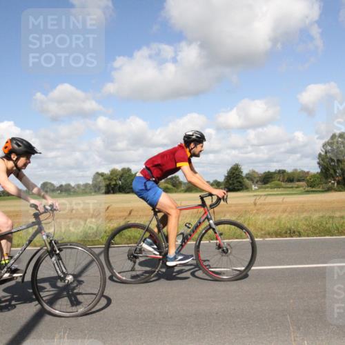 25.08.2024 - Elbe Triathlon Hamburg Fuchs,  Jonas http://msf.ph/oto/6838219 25.08.2024 10:51:06 Radfahren 1548, 737, 1502, 552, 1555 meine-sportfotos.de