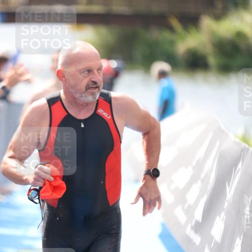 25.08.2024 - Elbe Triathlon Hamburg H.Heesch http://msf.ph/oto/6838258 25.08.2024 14:04:58 Schwimmen 1, 2, 14, 26, 27, 31 meine-sportfotos.de