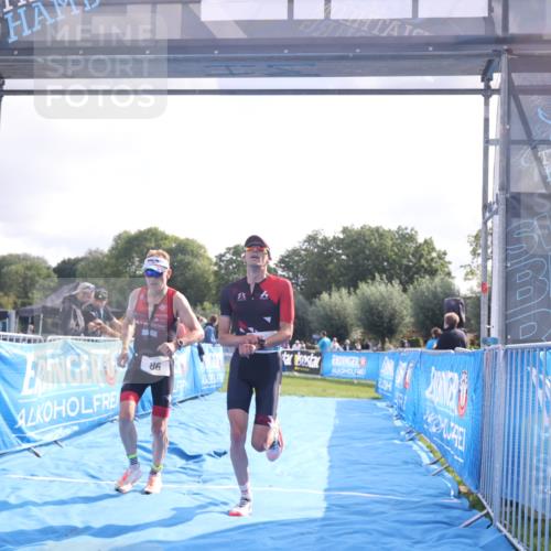 25.08.2024 - Elbe Triathlon Hamburg H.Heesch http://msf.ph/oto/6838284 25.08.2024 10:23:32 Ziel 64, 86 meine-sportfotos.de