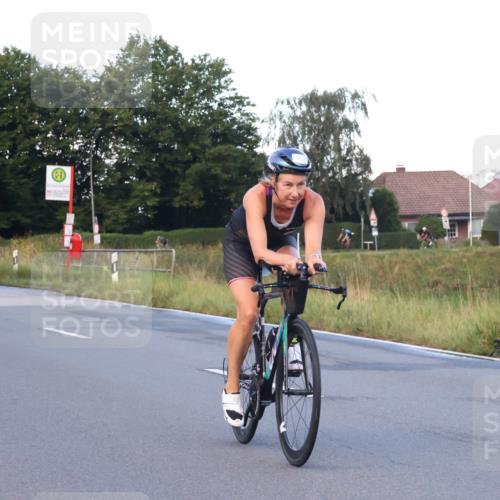 25.08.2024 - Elbe Triathlon Hamburg Fuchs,  Jonas http://msf.ph/oto/6838285 25.08.2024 08:53:08 Radfahren 110, 153, 117, 139, 38 meine-sportfotos.de