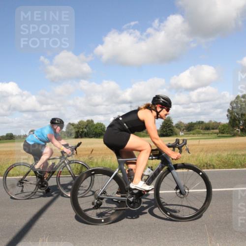 25.08.2024 - Elbe Triathlon Hamburg Fuchs,  Jonas http://msf.ph/oto/6838300 25.08.2024 10:51:47 Radfahren 756, 1564, 1505, 606, 1587, 735, 518 meine-sportfotos.de