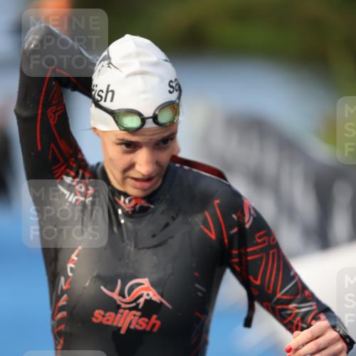 25.08.2024 - Elbe Triathlon Hamburg H.Heesch http://msf.ph/oto/6838323 25.08.2024 08:41:24 Schwimmen 109, 180 meine-sportfotos.de