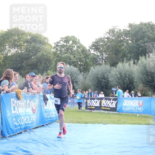25.08.2024 - Elbe Triathlon Hamburg H.Heesch http://msf.ph/oto/6838365 25.08.2024 10:23:55 Ziel 91 meine-sportfotos.de