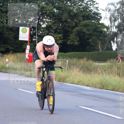25.08.2024 - Elbe Triathlon Hamburg Fuchs,  Jonas http://msf.ph/oto/6838369 25.08.2024 08:53:15 Radfahren 117, 139, 38, 37, 172, 167 meine-sportfotos.de