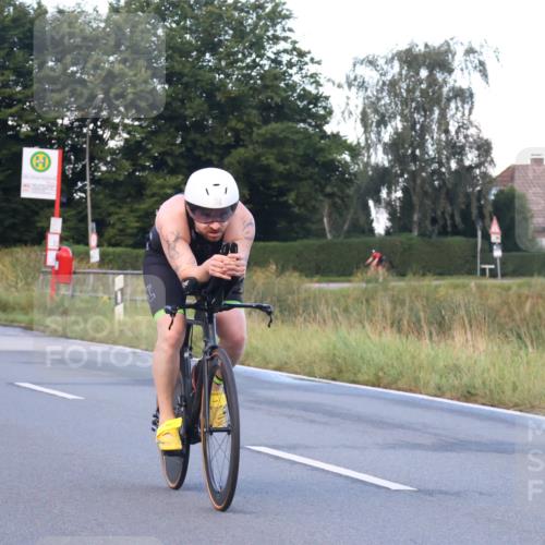25.08.2024 - Elbe Triathlon Hamburg Fuchs,  Jonas http://msf.ph/oto/6838375 25.08.2024 08:53:15 Radfahren 117, 139, 38, 37, 172, 167 meine-sportfotos.de