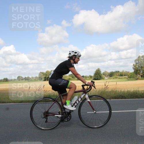 25.08.2024 - Elbe Triathlon Hamburg Fuchs,  Jonas http://msf.ph/oto/6838382 25.08.2024 10:52:31 Radfahren 796, 1480, 1599, 1558 meine-sportfotos.de