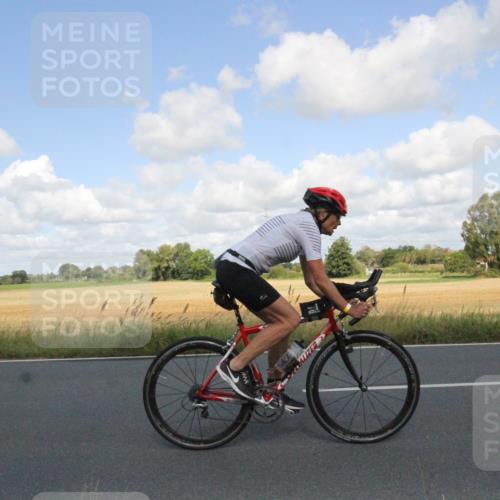 25.08.2024 - Elbe Triathlon Hamburg Fuchs,  Jonas http://msf.ph/oto/6838389 25.08.2024 10:52:34 Radfahren 796, 1480, 1599, 1558, 642, 1518, 1515 meine-sportfotos.de