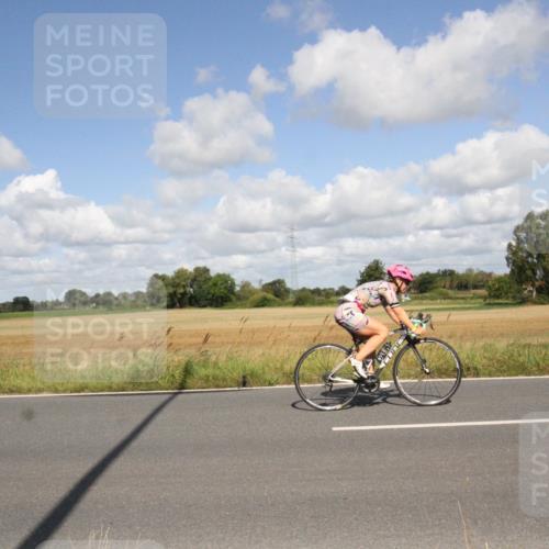 25.08.2024 - Elbe Triathlon Hamburg Fuchs,  Jonas http://msf.ph/oto/6838414 25.08.2024 10:52:39 Radfahren 1599, 1558, 642, 1518, 1515, 798, 1514, 505, 555 meine-sportfotos.de