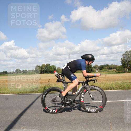 25.08.2024 - Elbe Triathlon Hamburg Fuchs,  Jonas http://msf.ph/oto/6838420 25.08.2024 10:52:42 Radfahren 1558, 642, 1518, 1515, 798, 1514, 505, 555, 1537, 1562 meine-sportfotos.de
