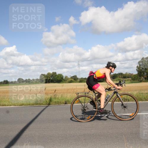 25.08.2024 - Elbe Triathlon Hamburg Fuchs,  Jonas http://msf.ph/oto/6838430 25.08.2024 10:52:43 Radfahren 642, 1518, 1515, 798, 1514, 505, 555, 1537, 1562 meine-sportfotos.de