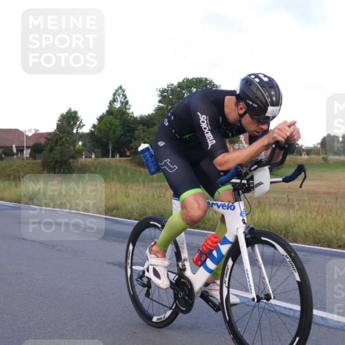 25.08.2024 - Elbe Triathlon Hamburg Fuchs,  Jonas http://msf.ph/oto/6838439 25.08.2024 08:53:18 Radfahren 139, 38, 37, 172, 167 meine-sportfotos.de