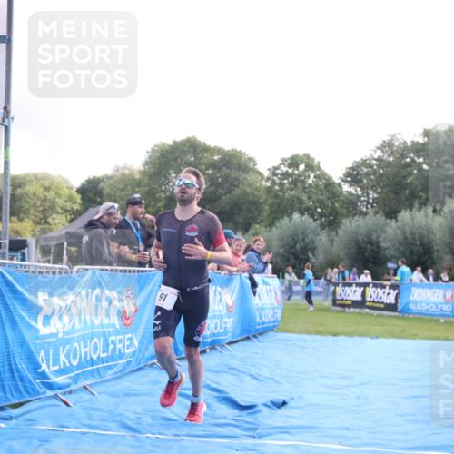25.08.2024 - Elbe Triathlon Hamburg H.Heesch http://msf.ph/oto/6838457 25.08.2024 10:23:56 Ziel 91 meine-sportfotos.de