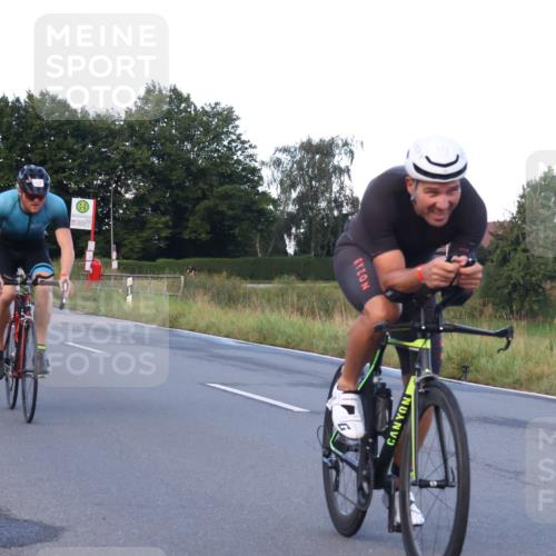 25.08.2024 - Elbe Triathlon Hamburg Fuchs,  Jonas http://msf.ph/oto/6838463 25.08.2024 08:53:20 Radfahren 38, 37, 172, 167 meine-sportfotos.de