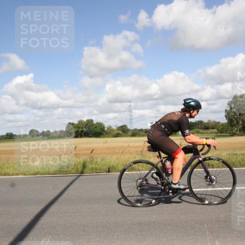 25.08.2024 - Elbe Triathlon Hamburg Fuchs,  Jonas http://msf.ph/oto/6838471 25.08.2024 10:53:09 Radfahren 1549, 1479 meine-sportfotos.de