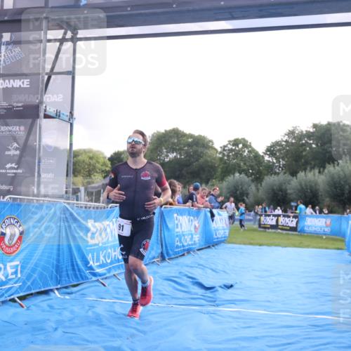 25.08.2024 - Elbe Triathlon Hamburg H.Heesch http://msf.ph/oto/6838490 25.08.2024 10:23:56 Ziel 91 meine-sportfotos.de