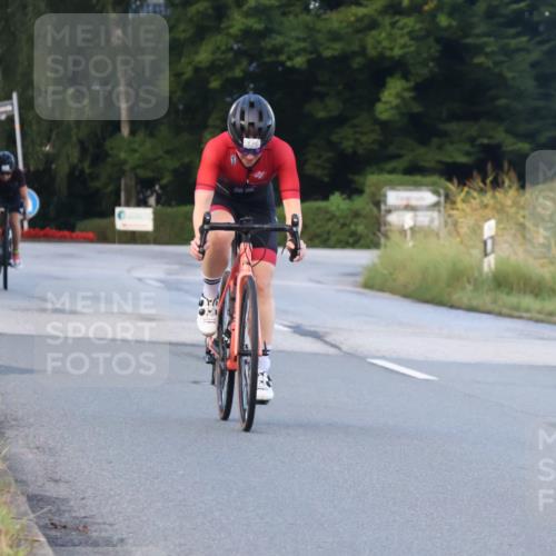 25.08.2024 - Elbe Triathlon Hamburg Fuchs,  Jonas http://msf.ph/oto/6838497 25.08.2024 08:53:26 Radfahren 121, 120 meine-sportfotos.de