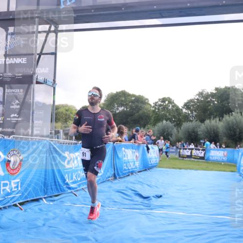 25.08.2024 - Elbe Triathlon Hamburg H.Heesch http://msf.ph/oto/6838499 25.08.2024 10:23:56 Ziel 91 meine-sportfotos.de