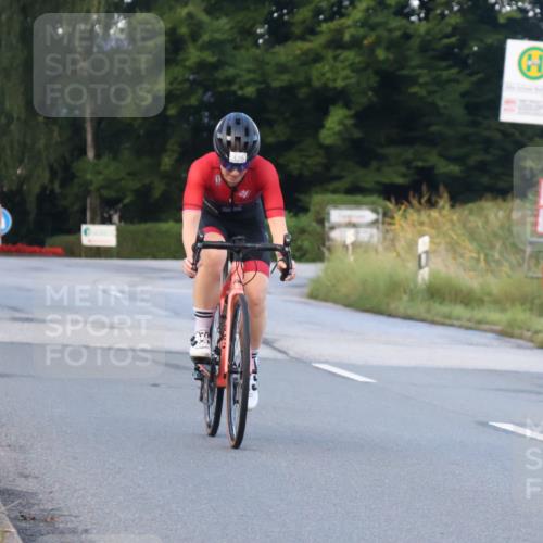 25.08.2024 - Elbe Triathlon Hamburg Fuchs,  Jonas http://msf.ph/oto/6838503 25.08.2024 08:53:26 Radfahren 121, 120 meine-sportfotos.de