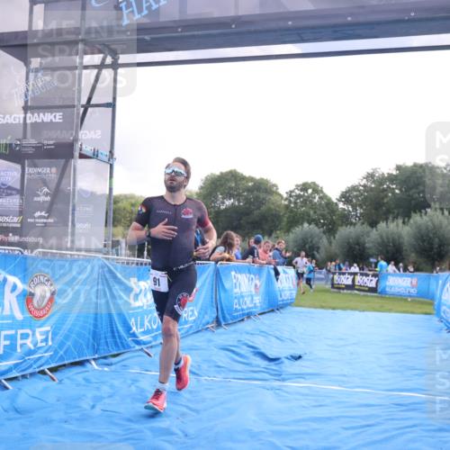 25.08.2024 - Elbe Triathlon Hamburg H.Heesch http://msf.ph/oto/6838506 25.08.2024 10:23:56 Ziel 91 meine-sportfotos.de