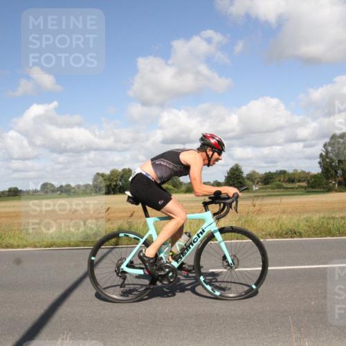 25.08.2024 - Elbe Triathlon Hamburg Fuchs,  Jonas http://msf.ph/oto/6838532 25.08.2024 10:53:34 Radfahren 1544, 1591, 1435, 1517 meine-sportfotos.de