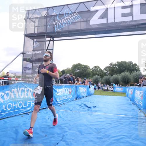 25.08.2024 - Elbe Triathlon Hamburg H.Heesch http://msf.ph/oto/6838554 25.08.2024 10:23:57 Ziel 91 meine-sportfotos.de
