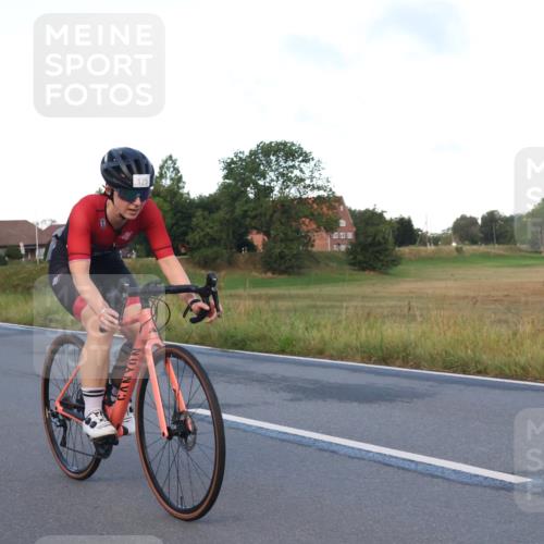 25.08.2024 - Elbe Triathlon Hamburg Fuchs,  Jonas http://msf.ph/oto/6838555 25.08.2024 08:53:27 Radfahren 121, 120 meine-sportfotos.de