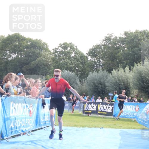 25.08.2024 - Elbe Triathlon Hamburg H.Heesch http://msf.ph/oto/6838567 25.08.2024 10:24:18 Ziel 66, 90 meine-sportfotos.de