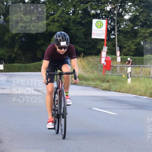 25.08.2024 - Elbe Triathlon Hamburg Fuchs,  Jonas http://msf.ph/oto/6838570 25.08.2024 08:53:29 Radfahren 121, 120 meine-sportfotos.de