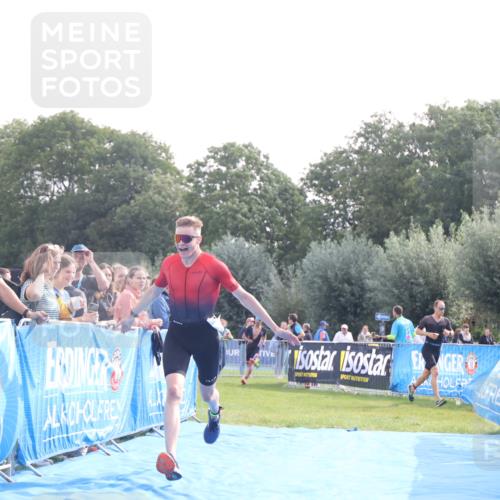 25.08.2024 - Elbe Triathlon Hamburg H.Heesch http://msf.ph/oto/6838577 25.08.2024 10:24:18 Ziel 66, 90 meine-sportfotos.de