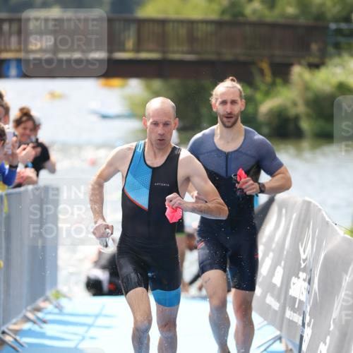 25.08.2024 - Elbe Triathlon Hamburg H.Heesch http://msf.ph/oto/6838607 25.08.2024 14:05:16 Schwimmen 1, 2, 4, 8, 9, 13, 14, 22, 25 meine-sportfotos.de