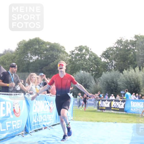 25.08.2024 - Elbe Triathlon Hamburg H.Heesch http://msf.ph/oto/6838611 25.08.2024 10:24:18 Ziel 66, 90 meine-sportfotos.de