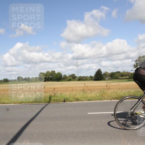 25.08.2024 - Elbe Triathlon Hamburg Fuchs,  Jonas http://msf.ph/oto/6838614 25.08.2024 10:53:59 Radfahren 1501, 1519, 784, 1508, 1429, 1553, 1433, 734 meine-sportfotos.de