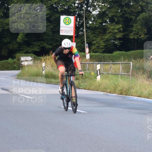 25.08.2024 - Elbe Triathlon Hamburg Fuchs,  Jonas http://msf.ph/oto/6838624 25.08.2024 08:53:36 Radfahren 50, 40 meine-sportfotos.de