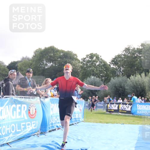 25.08.2024 - Elbe Triathlon Hamburg H.Heesch http://msf.ph/oto/6838628 25.08.2024 10:24:19 Ziel 66, 90 meine-sportfotos.de
