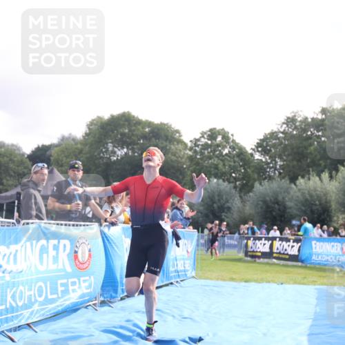 25.08.2024 - Elbe Triathlon Hamburg H.Heesch http://msf.ph/oto/6838637 25.08.2024 10:24:19 Ziel 66, 90 meine-sportfotos.de