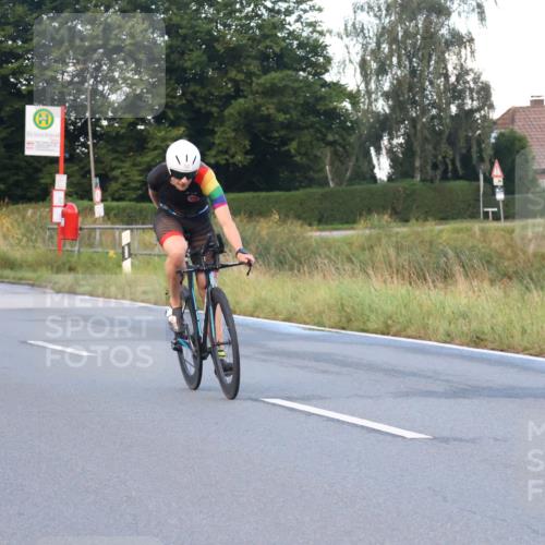 25.08.2024 - Elbe Triathlon Hamburg Fuchs,  Jonas http://msf.ph/oto/6838643 25.08.2024 08:53:37 Radfahren 50, 40 meine-sportfotos.de