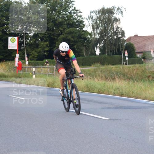 25.08.2024 - Elbe Triathlon Hamburg Fuchs,  Jonas http://msf.ph/oto/6838644 25.08.2024 08:53:37 Radfahren 50, 40 meine-sportfotos.de