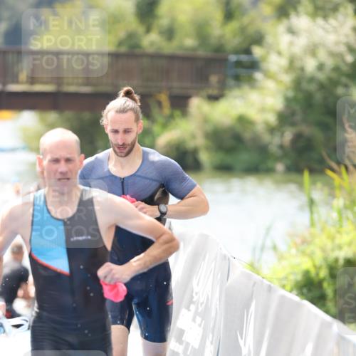 25.08.2024 - Elbe Triathlon Hamburg H.Heesch http://msf.ph/oto/6838656 25.08.2024 14:05:17 Schwimmen 1, 2, 4, 8, 9, 13, 14, 22, 25 meine-sportfotos.de